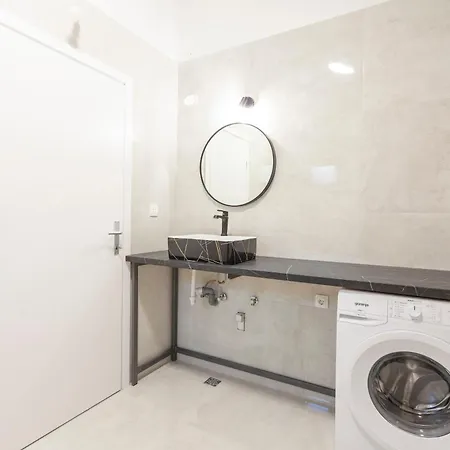 Family Friendly House With A Swimming Pool - 25825 Makarska